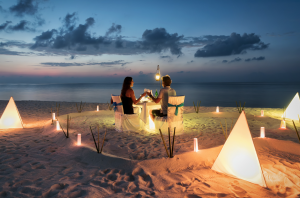 Candlelit dinner in Maldives 